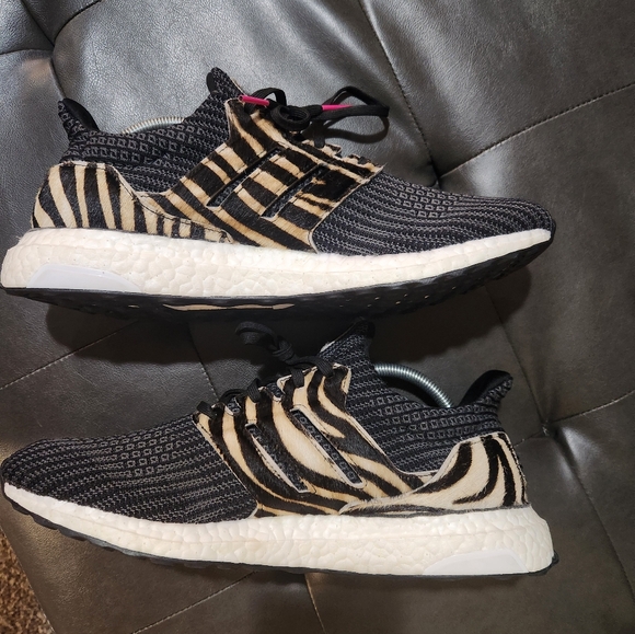 Adidas Ultra Boost DNA Women Size 10 - Picture 3 of 7